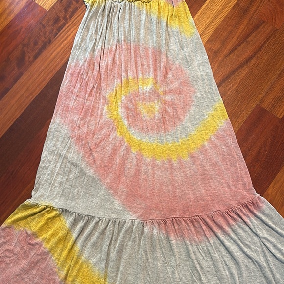Lily Rose maxi tie dye dress - spaghetti straps - sleeveless - beach - size M - Picture 3 of 12